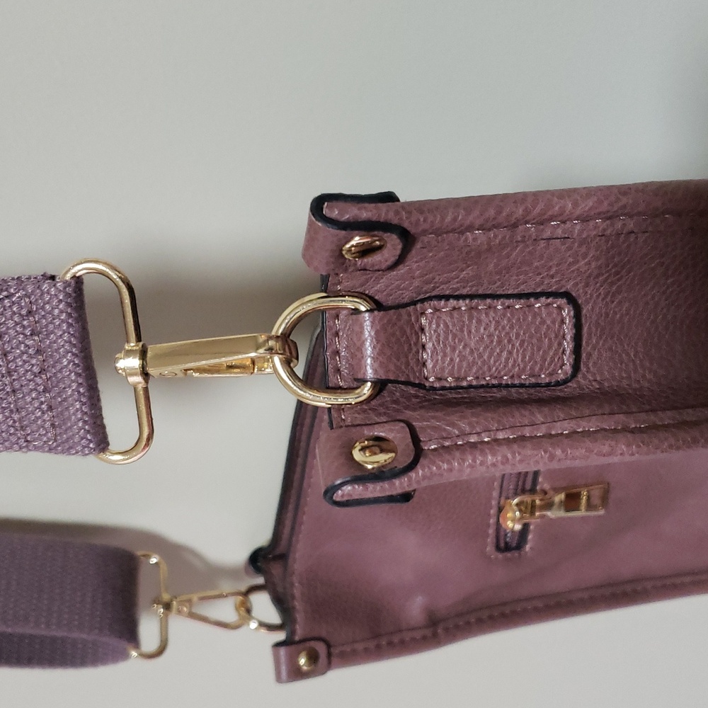 Like New Jen & Co Posie Crossbody Handbag